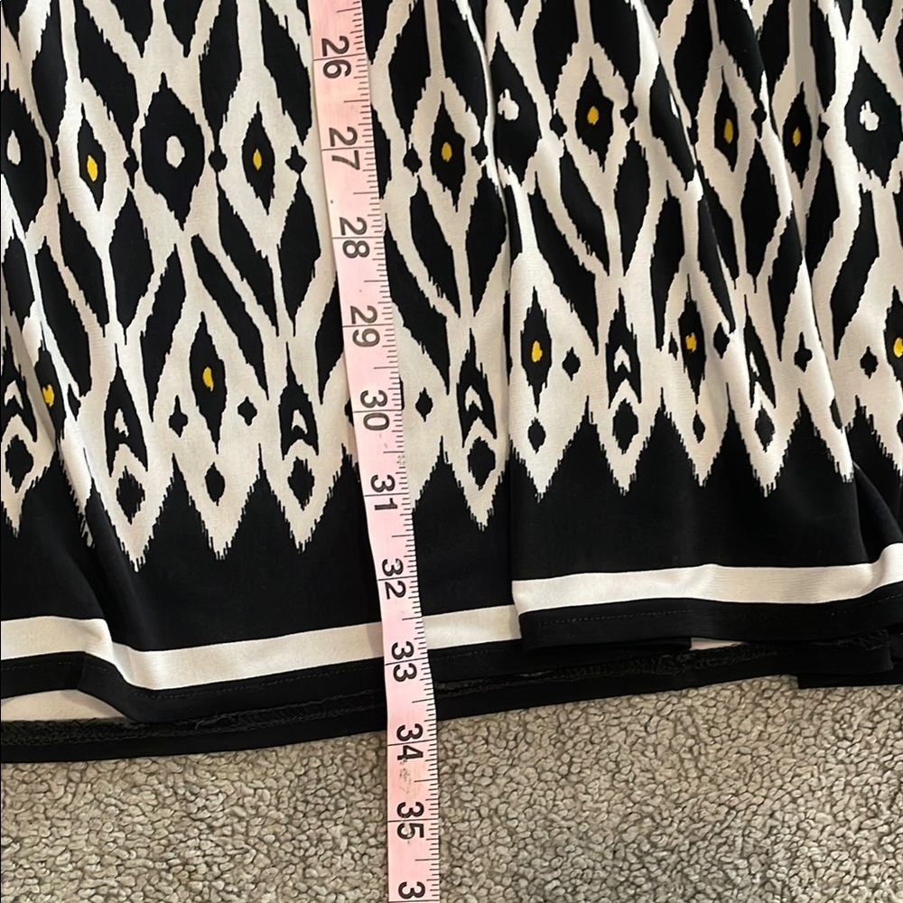 Black and White Geometric Puff Sleeve Sundress | Size 8 - Picture 10 of 11